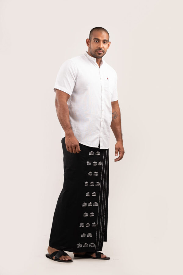 Men's Bathik Sarong - Image 3
