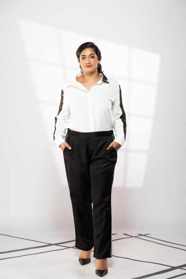 Ladies Exclusive Pant with piping side seam detail