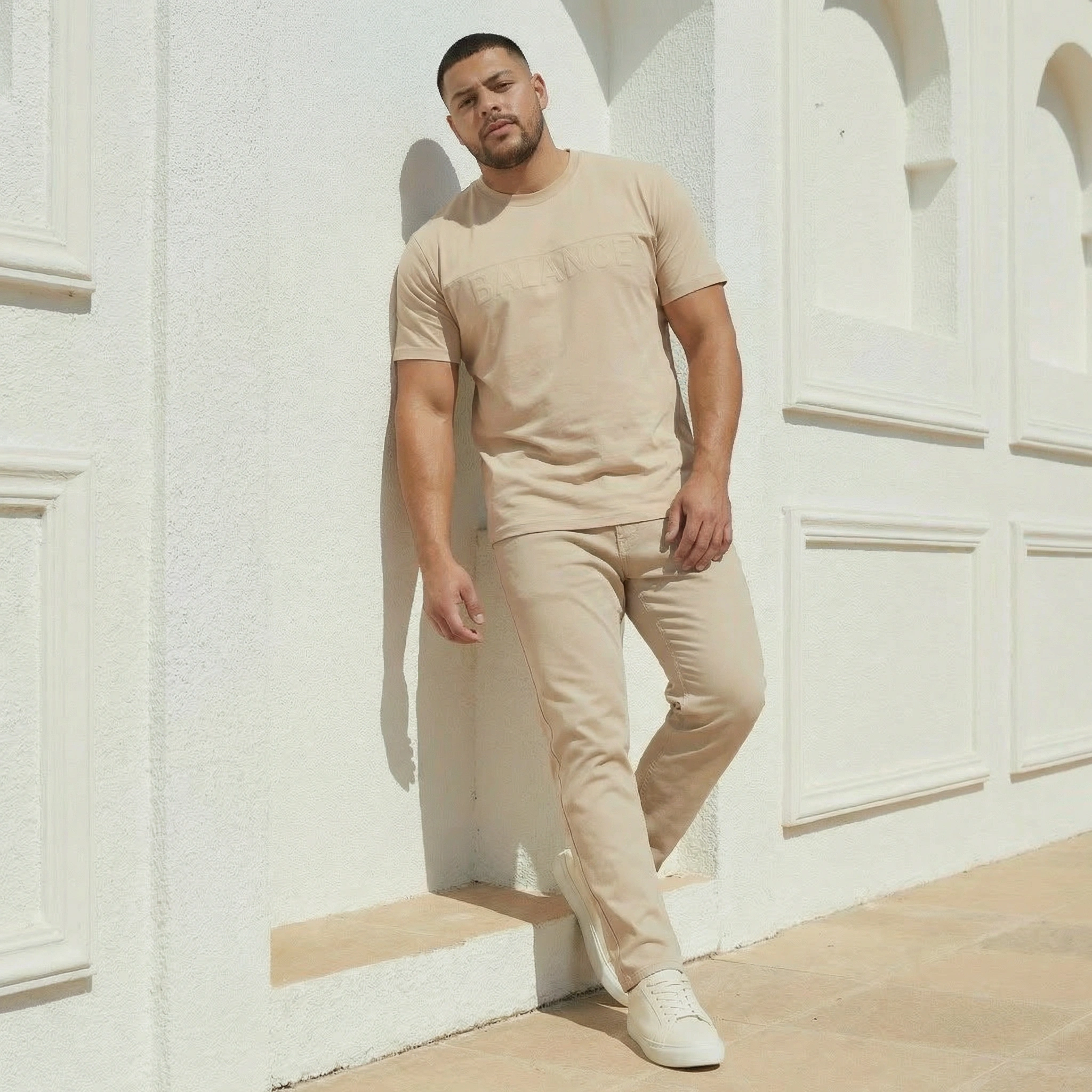 Kasun Nanayakkara Put the tshirt which is in the second image along with pants whic 230cf3c1 386c 48fe 9982 ca2a3f0494a2